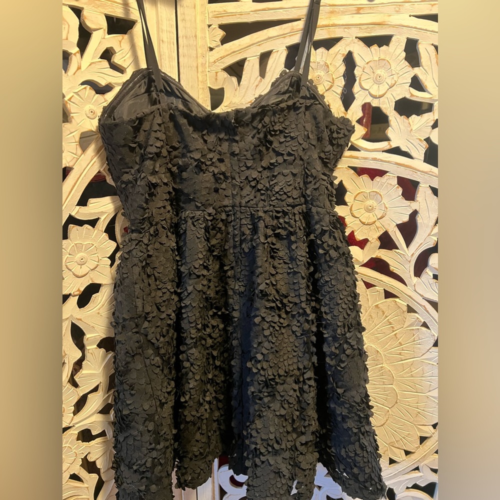 H&M 3D flower dress - Picture 4 of 5